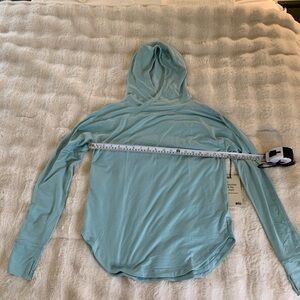 REI Light Blue Women's Hooded Long Sleeve Sun Shirt